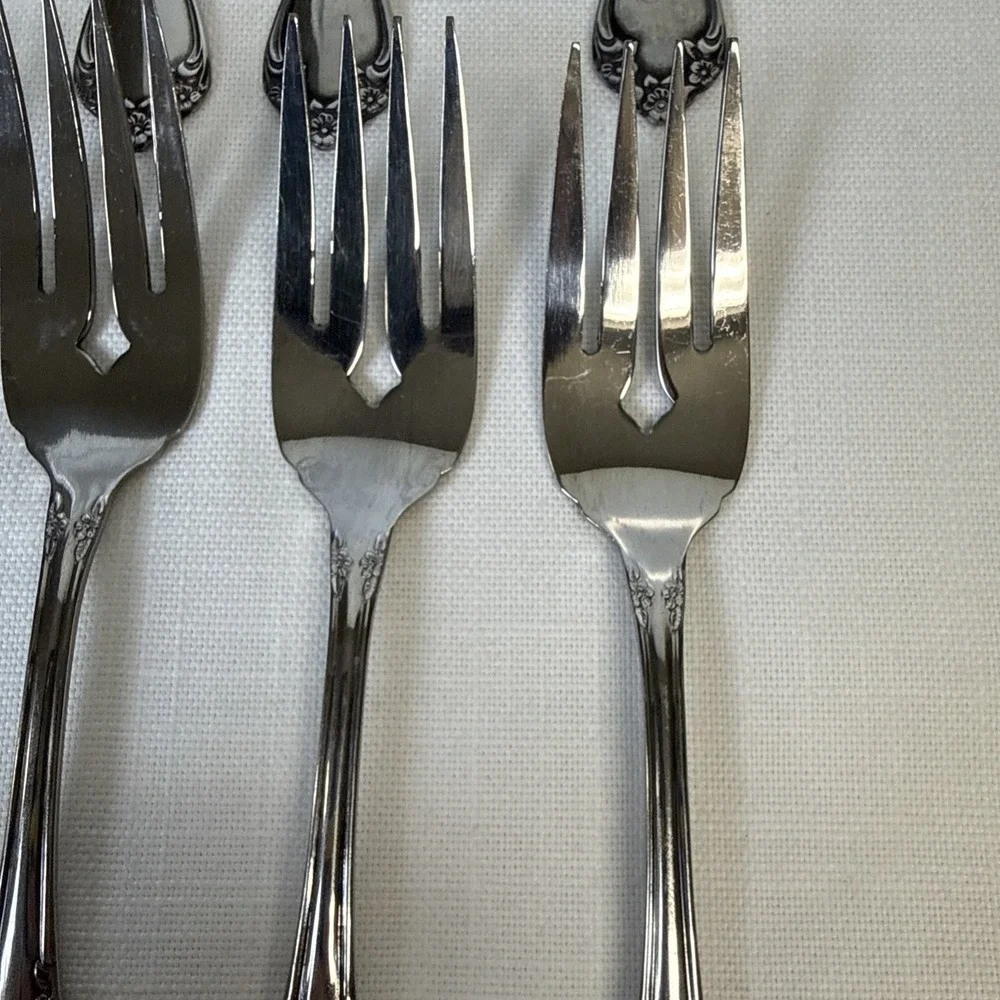 Oneida Mansfield Amadeus Forks Salad 10 Wm A Rogers Deluxe Stainless Flatware